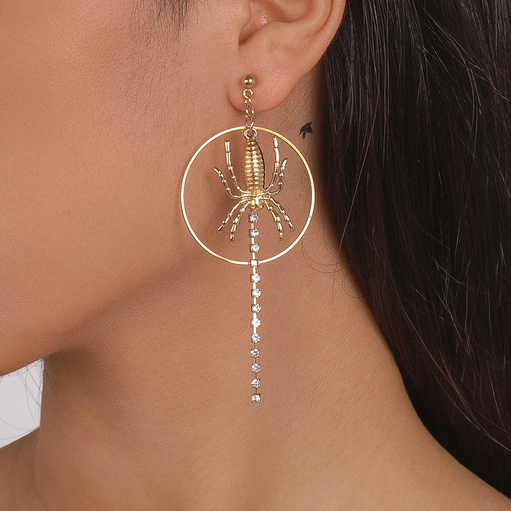 SPIDER EARRING